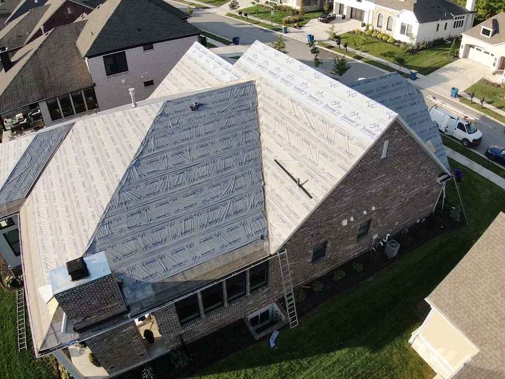 Fox Hill, IN residential and commercial roofing services